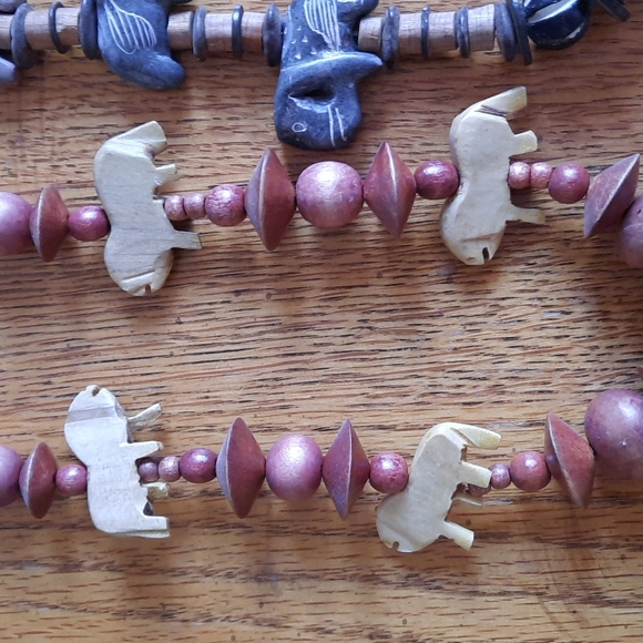 4 TRIBAL/AFRICAN CARVED WOOD & STONE NECKLACES - Picture 10 of 10